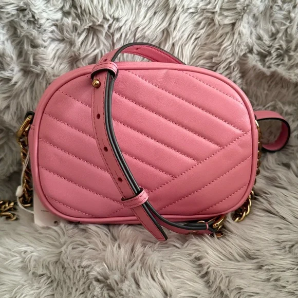 NWT Tory Burch Kira Chevron Camera Bag PINK CITY 
Dust bag included - Picture 4 of 5